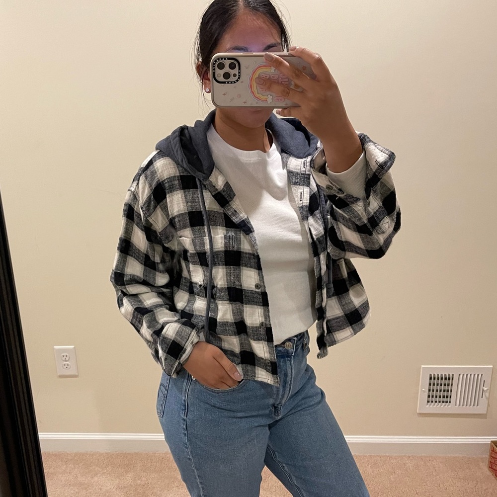 Cute American eagle cropped flannel jacket